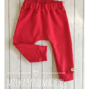 Spodnie dziecięce czerwone