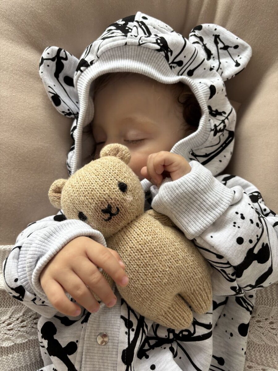 Kombinezon ocieplany dla chłopca szary melanż w czarne plamy - obrazek 9