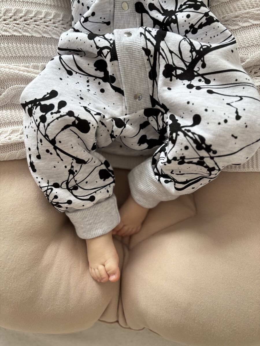 Kombinezon ocieplany dla chłopca szary melanż w czarne plamy - obrazek 6