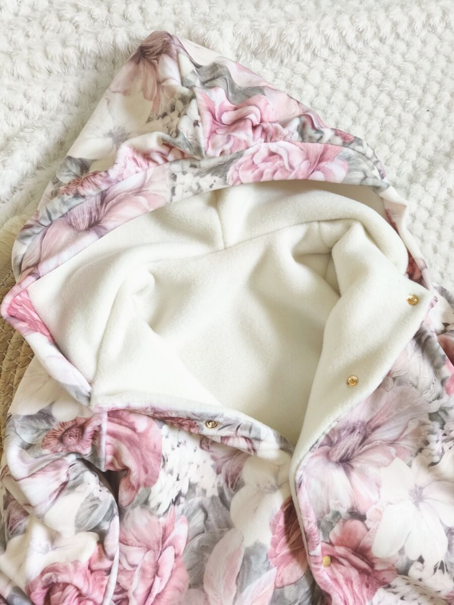 Kombinezon welurowy pudrowe kwiaty - obrazek 3