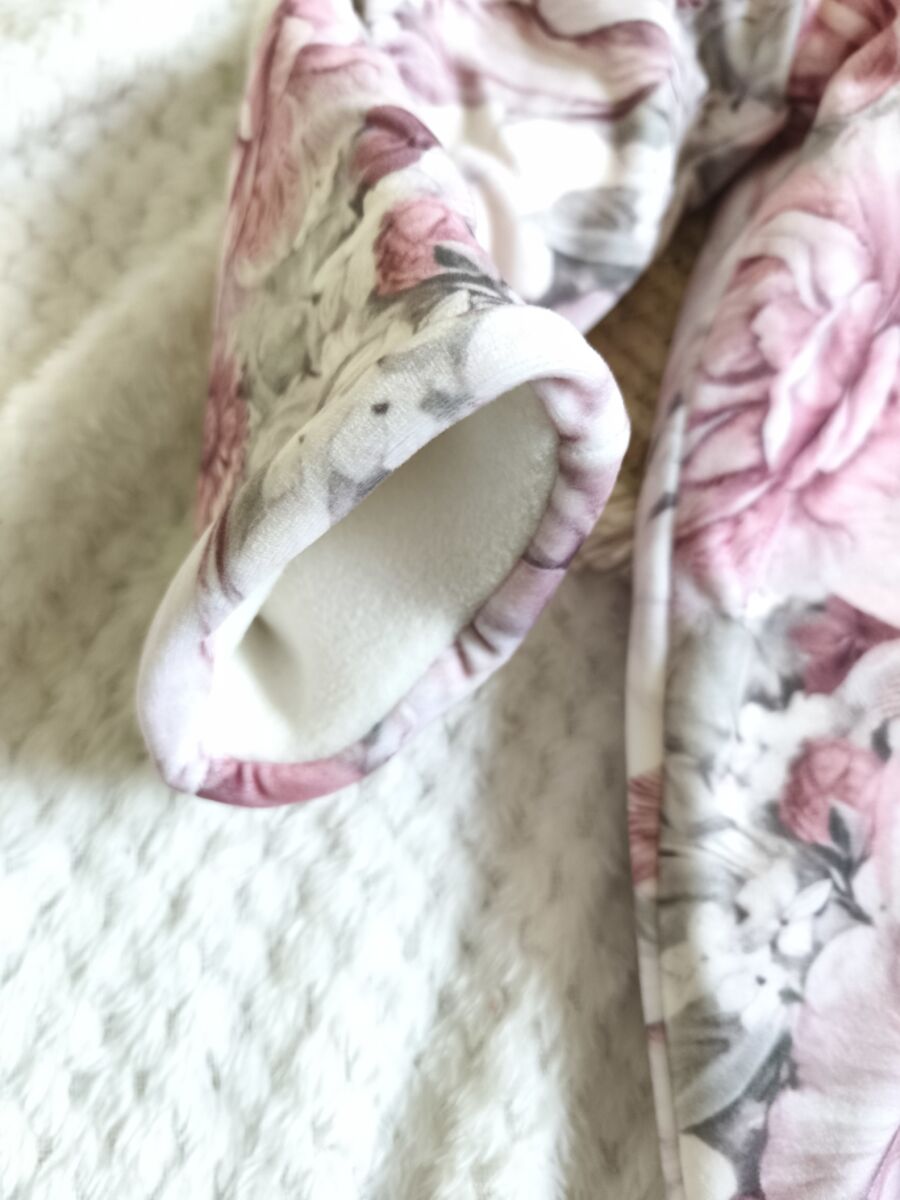 Kombinezon welurowy pudrowe kwiaty - obrazek 6